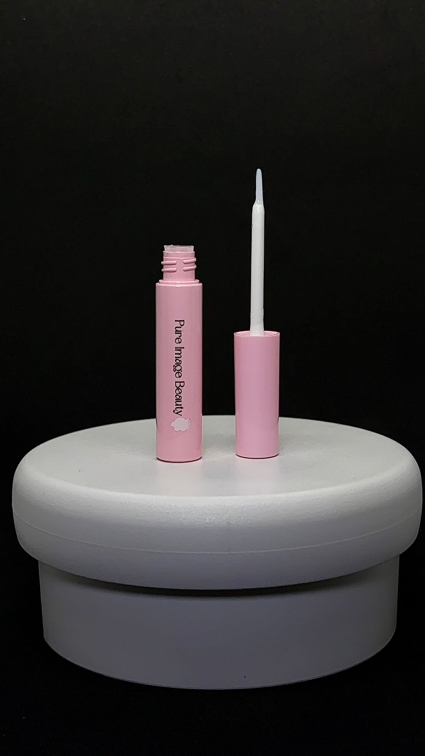 STUCK 2 ME EYELASH GLUE